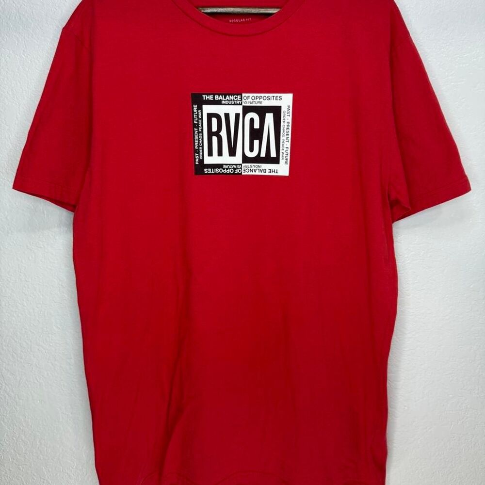 Rvca Men's Red T-shirt